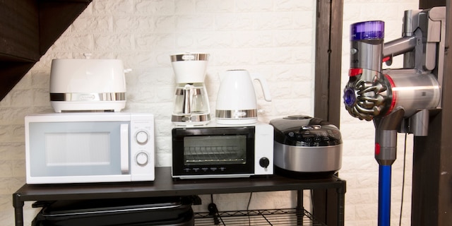 新宿まで徒歩圏内 | 最寄り駅まで徒歩 4 分 | 3 ベッドルーム一棟貸切 75㎡ | 最大 10 名様まで宿泊可能 | ファミリー向け | 高速 Wi-Fi 完備 | 東京都渋谷区