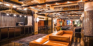 THE STEEL HOUSE（ザ・スティールハウス）