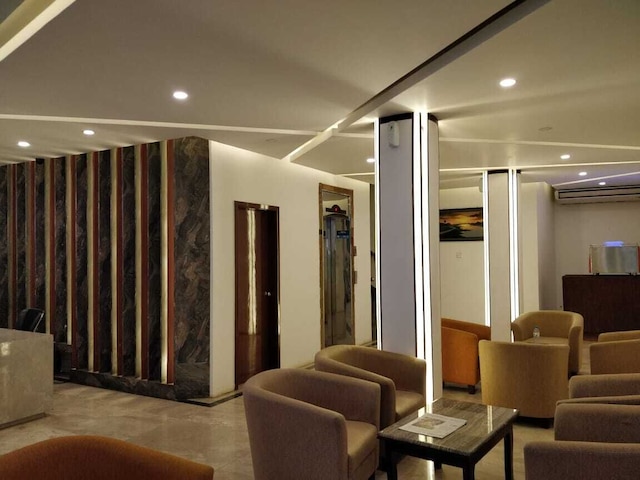 ホテル ザカリア インターナショナル