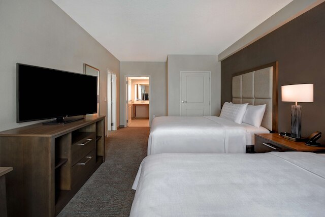 ホームウッド スイーツ バイ ヒルトン オーランド アット フラミンゴ クロッシングス