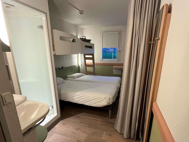 アイビス バジェット レンヌ ルート ドゥ サン マロ