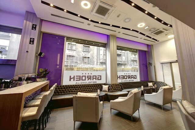 ホテル スルビヤ ガーデン エックス ガルニ