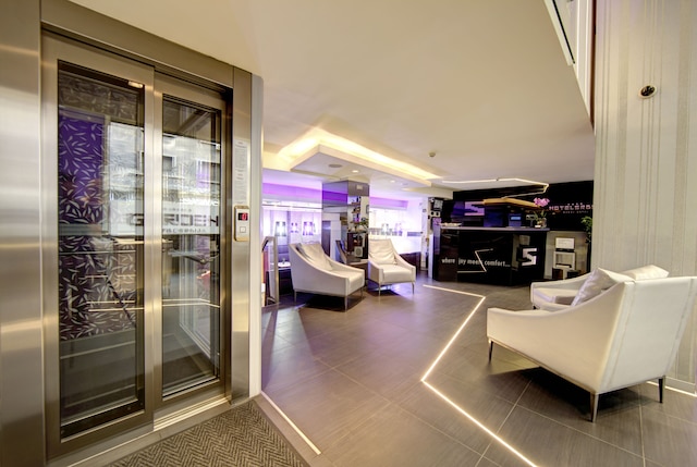 ホテル スルビヤ ガーデン エックス ガルニ