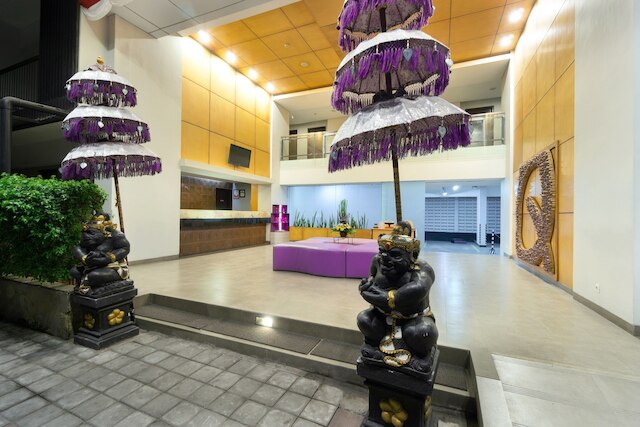 クエスト  ホテル  クタ バイ アストン