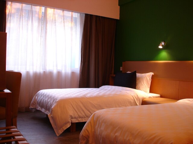 ガーデン イン ヤンジアン イースト ロード ブランチ (佳園連鎖酒店 沿江東路店)