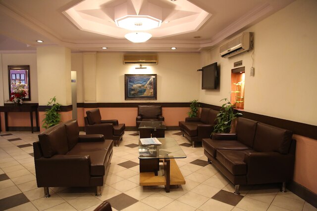 ホテル ツーリスト デラックス