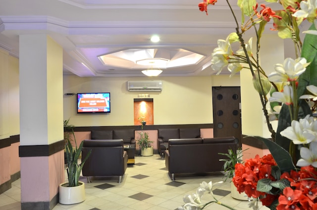 ホテル ツーリスト デラックス