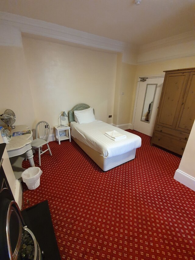 アレクサンドラ ホテル