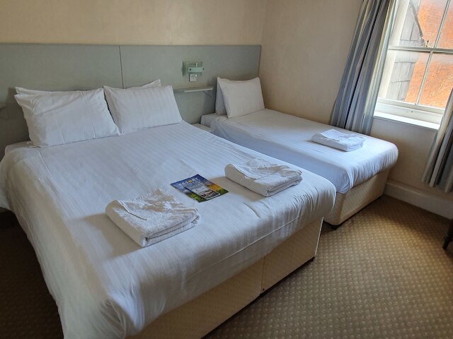 アレクサンドラ ホテル