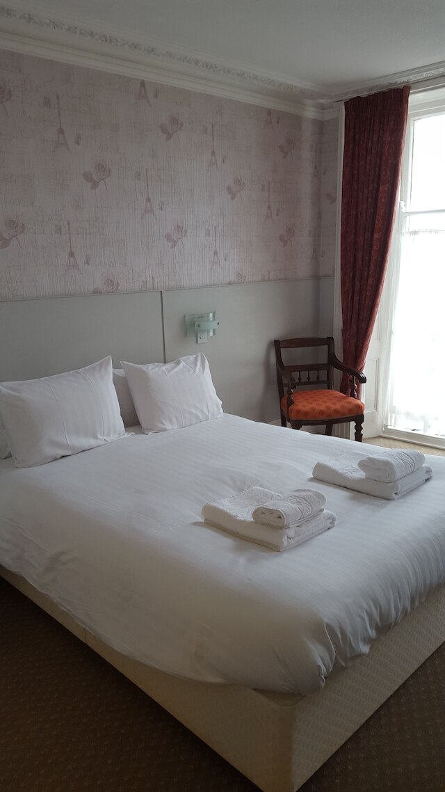 アレクサンドラ ホテル