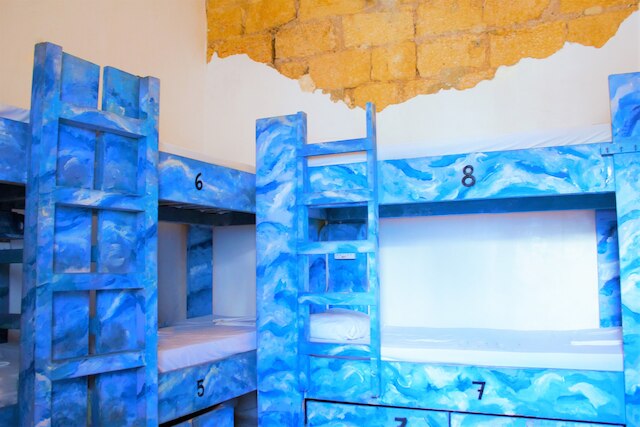 ホステル マルチ