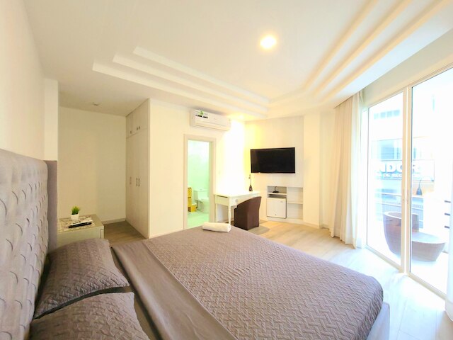 ラ フォンタナ ホテル