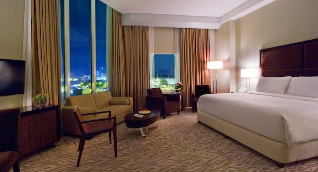 アカイア ホテル マニラ