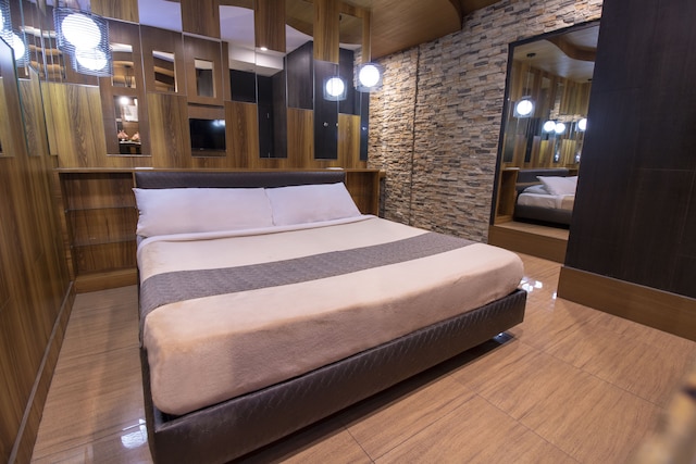 ビクトリア コート マラボン