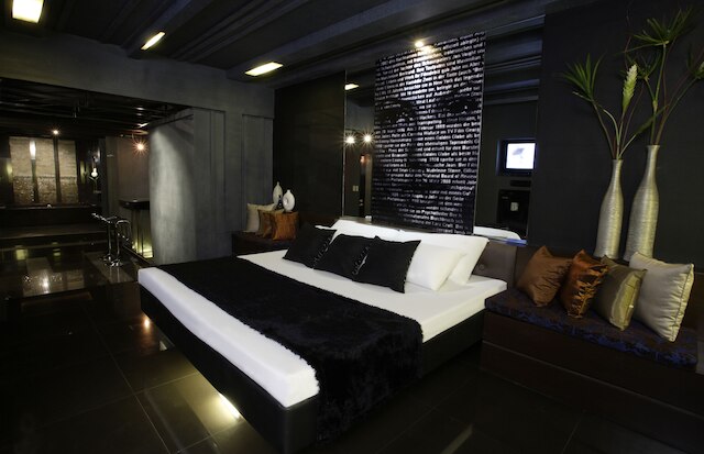 ビクトリアコート ノースEDSA - カロオカン