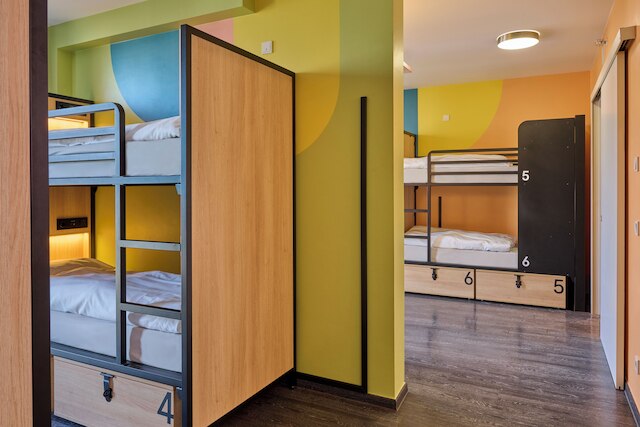 ジェネレーター ベルリン アレクサンダープラザ