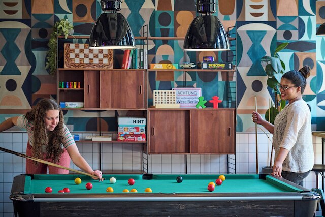 ジェネレーター ベルリン アレクサンダープラザ