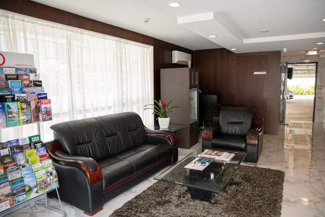 アレクサンダーイン