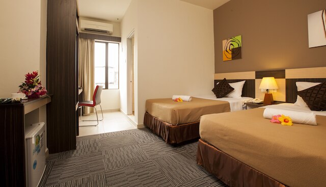 レオ エクスプレス ホテル