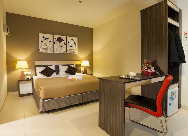 レオ エクスプレス ホテル