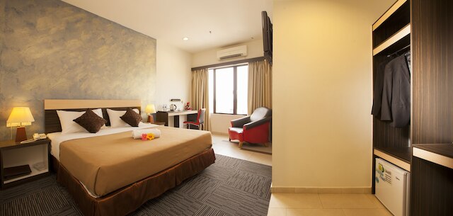 レオ エクスプレス ホテル