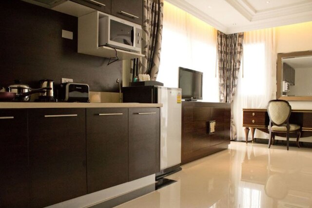 LK ロイヤル ウイング