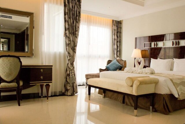 LK ロイヤル ウイング