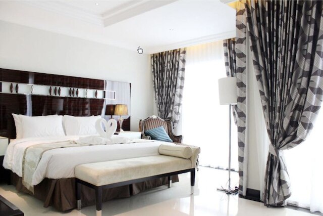 LK ロイヤル ウイング