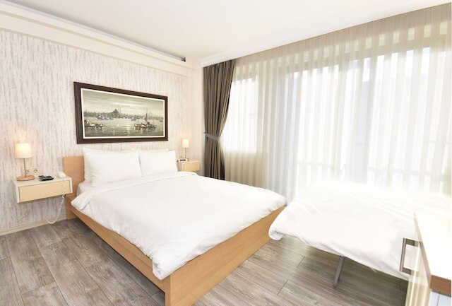 エラナズ ホテル