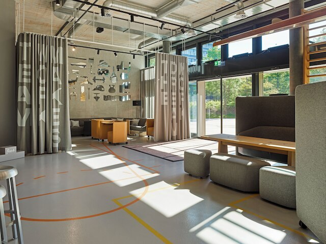 25 アワーズ  ホテル チューリッヒ ウエスト