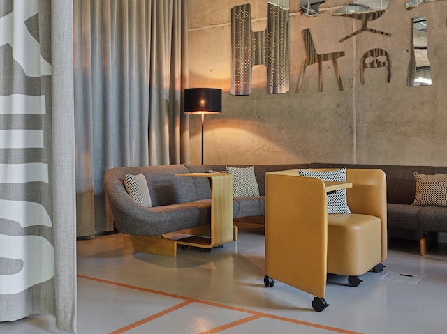 25 アワーズ  ホテル チューリッヒ ウエスト