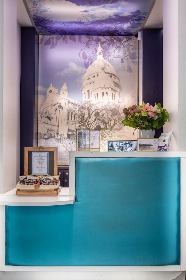 プリンス アルバート モンマルトル