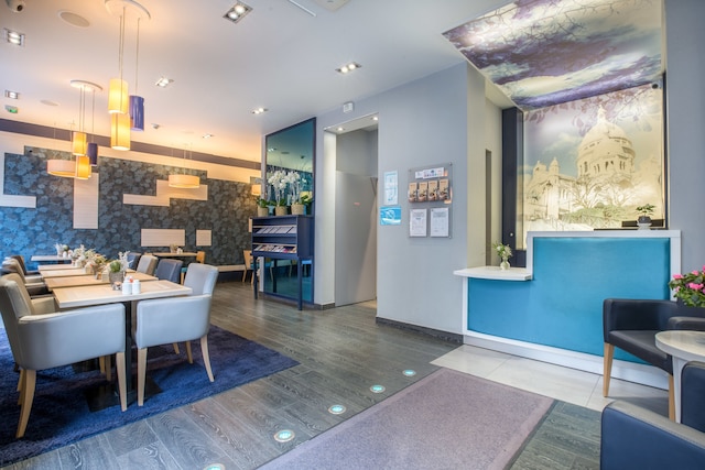 プリンス アルバート モンマルトル