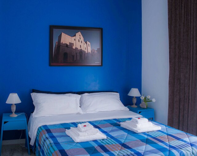 メロ アコモデーションズ