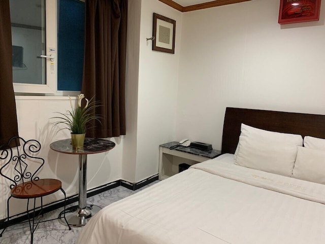 ホテル ニュー ワールド