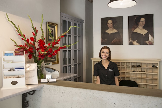 アンティーク アパートメンツ オールド タウン