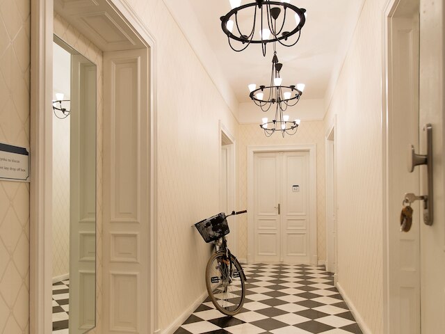 アンティーク アパートメンツ オールド タウン