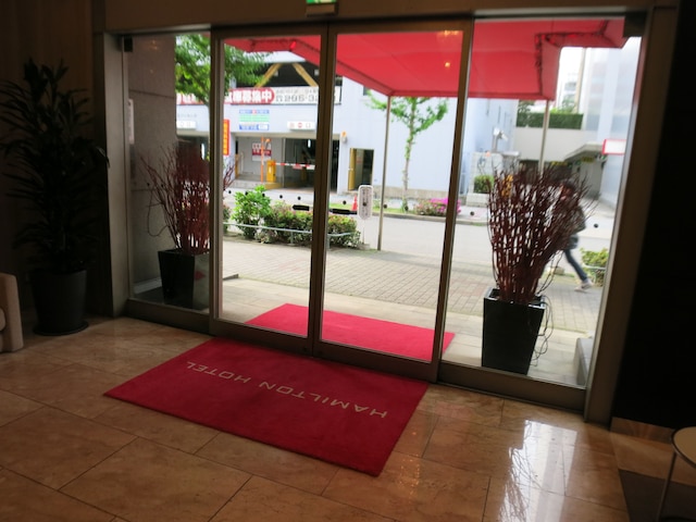 ハミルトン ホテル レッド