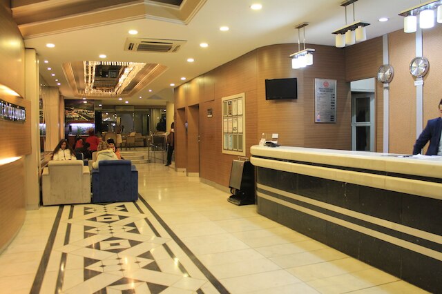 クイーンズ パーク ブユック サヒンラー