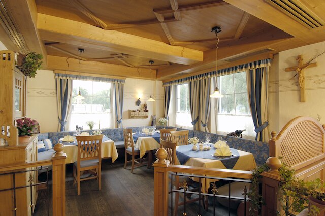 ホテル ドナウホフ