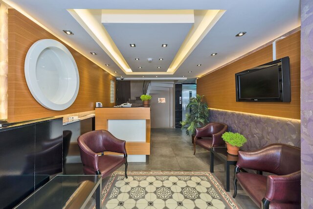 アーバズラール ホテル