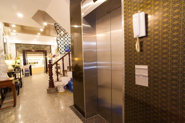 ラグジュアリー ホテル