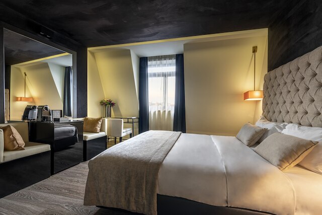 9 ホテル マルシー