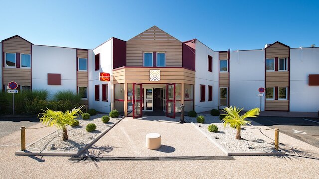 コンタクト オテル アストレア ヌヴェー ノール エ ソン レストラン ラ ヌーヴェル ターブル