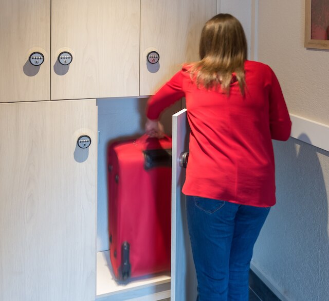 コンタクト オテル アストレア ヌヴェー ノール エ ソン レストラン ラ ヌーヴェル ターブル