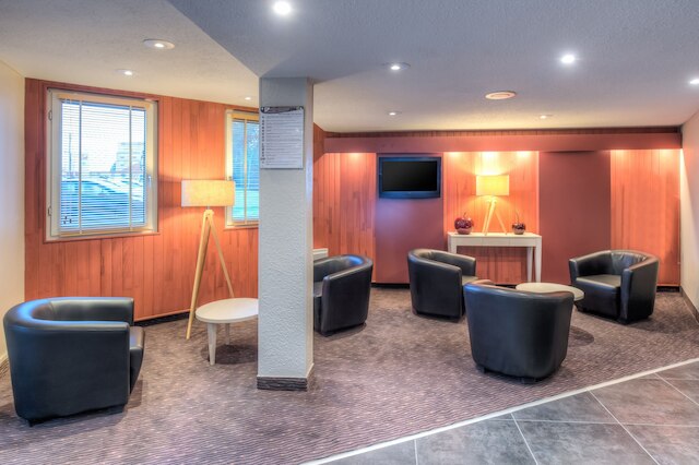 コンタクト オテル アストレア ヌヴェー ノール エ ソン レストラン ラ ヌーヴェル ターブル