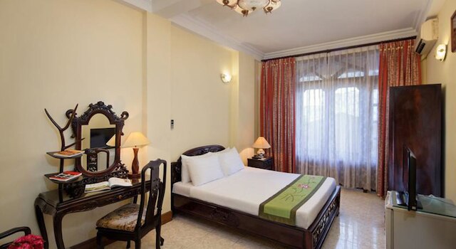 ラッキー ホテル