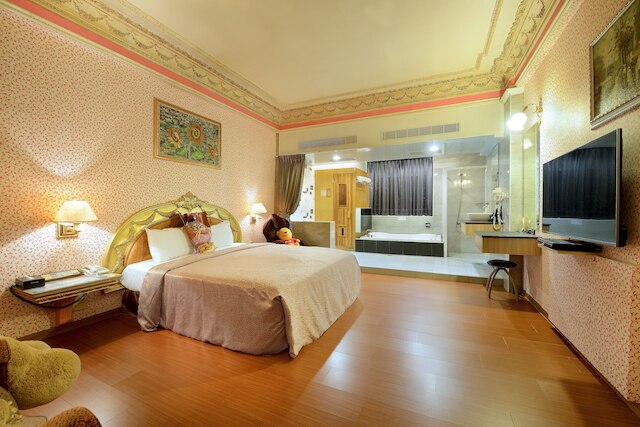 オランダ ヴィレッジ モーテル フアピン (荷蘭村汽車旅館華平館)