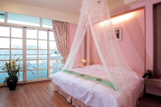 ルーカン B&B (二鹿行館)