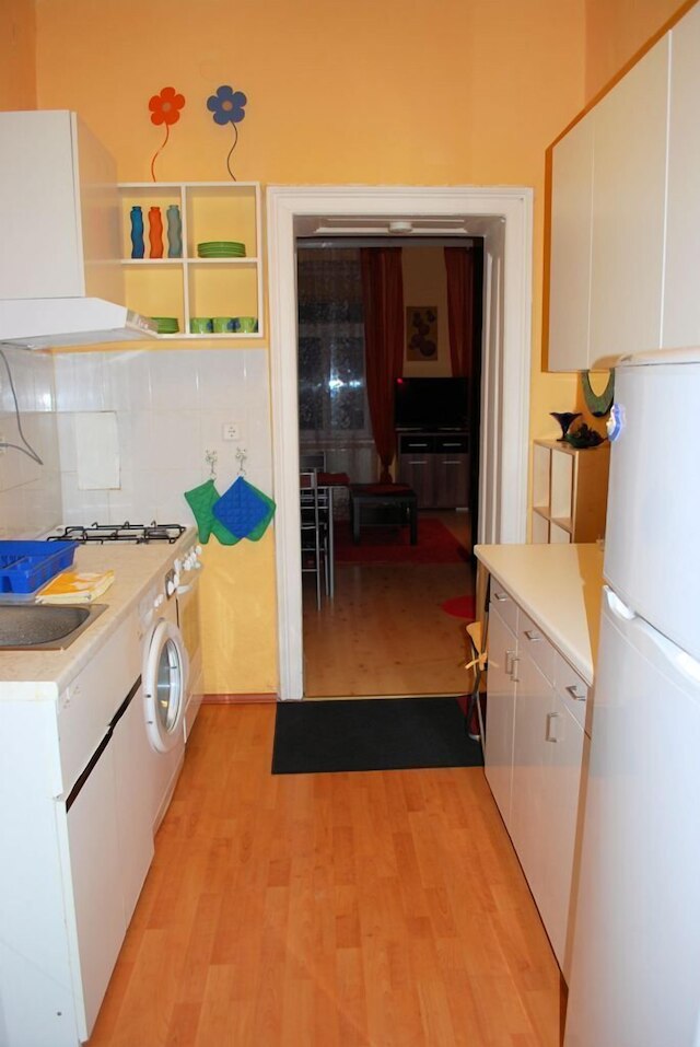 アパートメンツ ハイネ